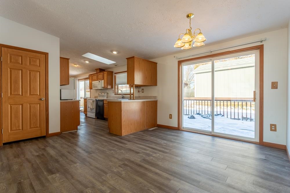 108 Smoke Signal Lane