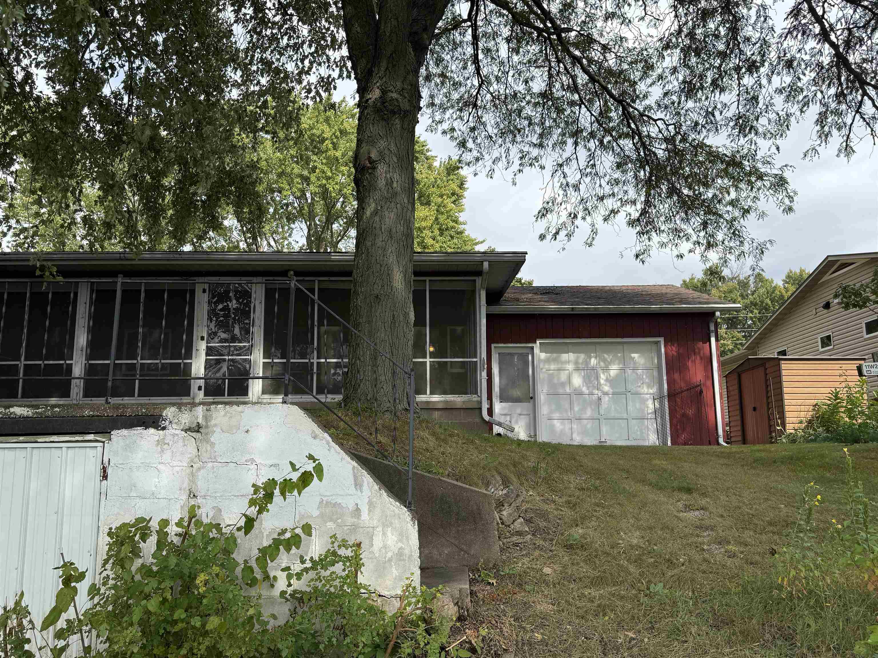 722 Front Street
