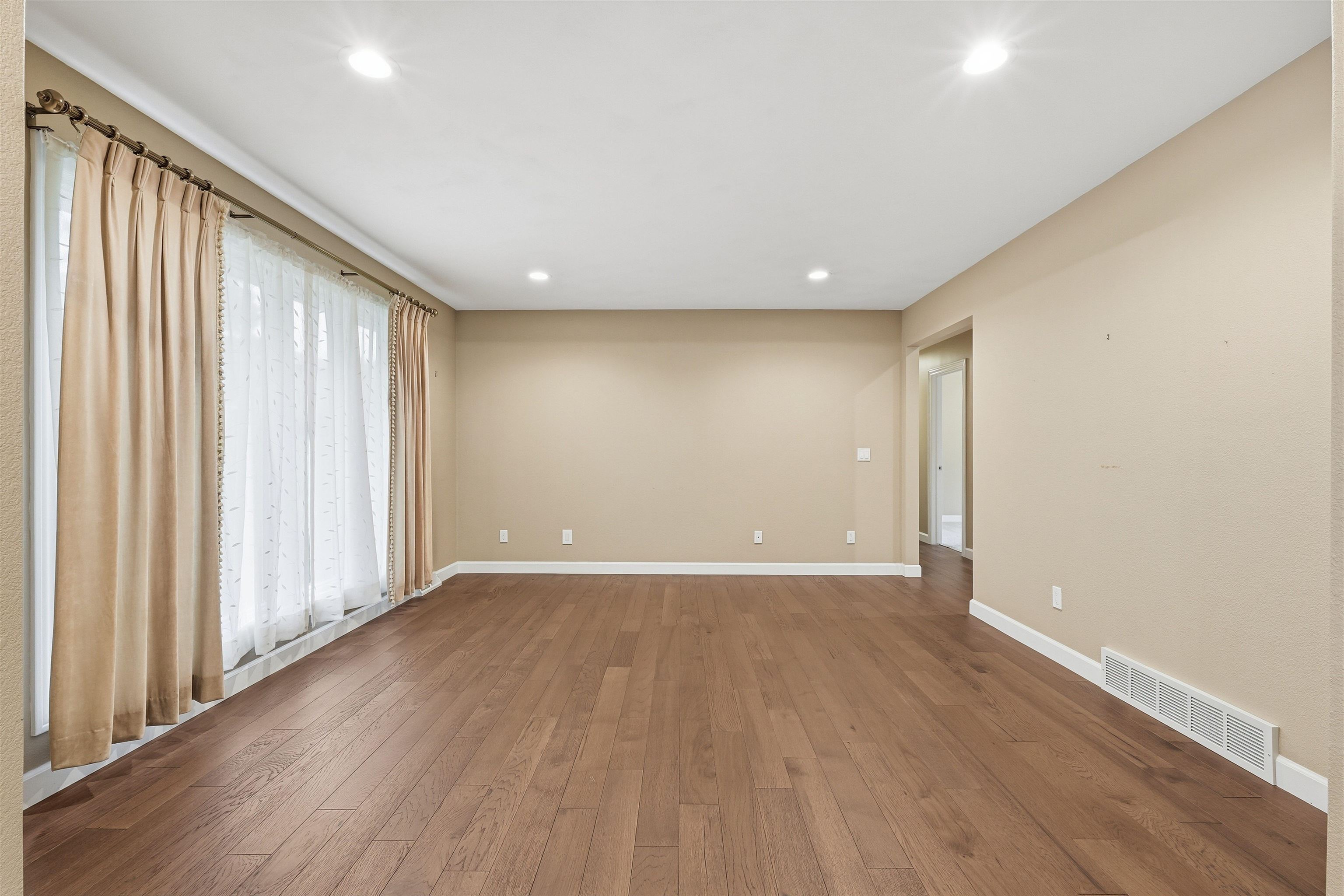 3187 Highland Park Drive