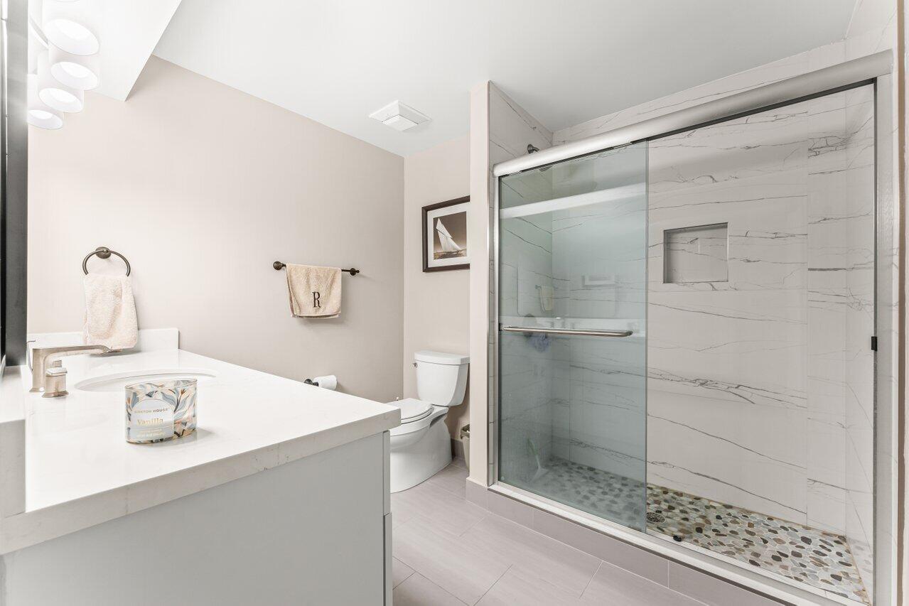 5698 Santiago Circle