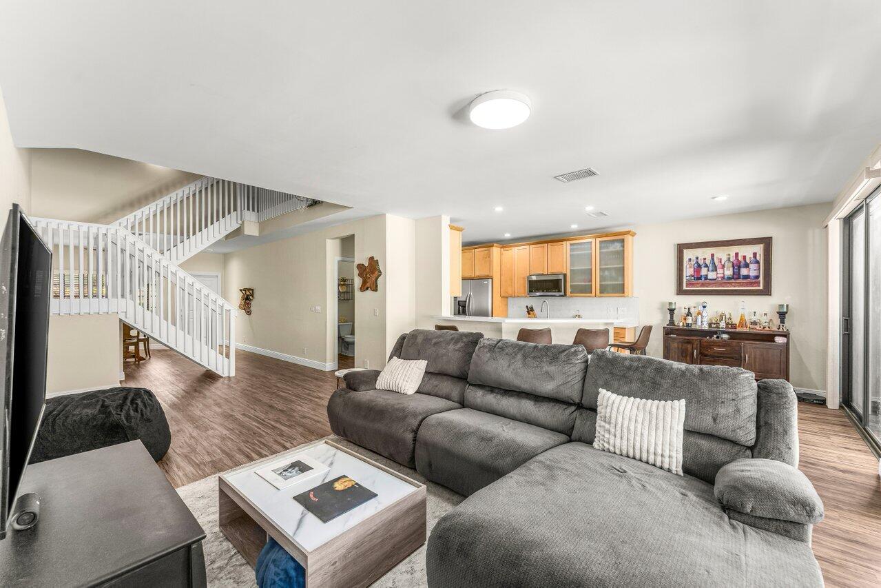 5698 Santiago Circle