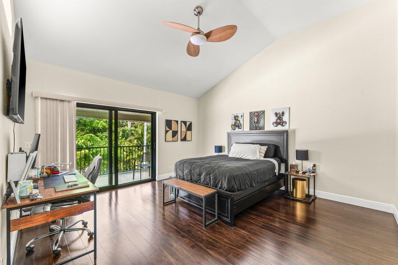 5698 Santiago Circle