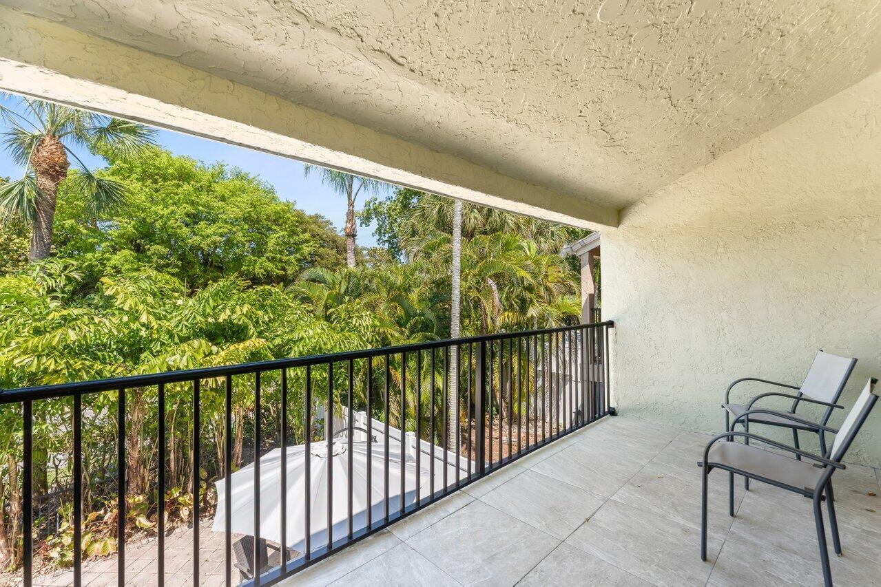 5698 Santiago Circle