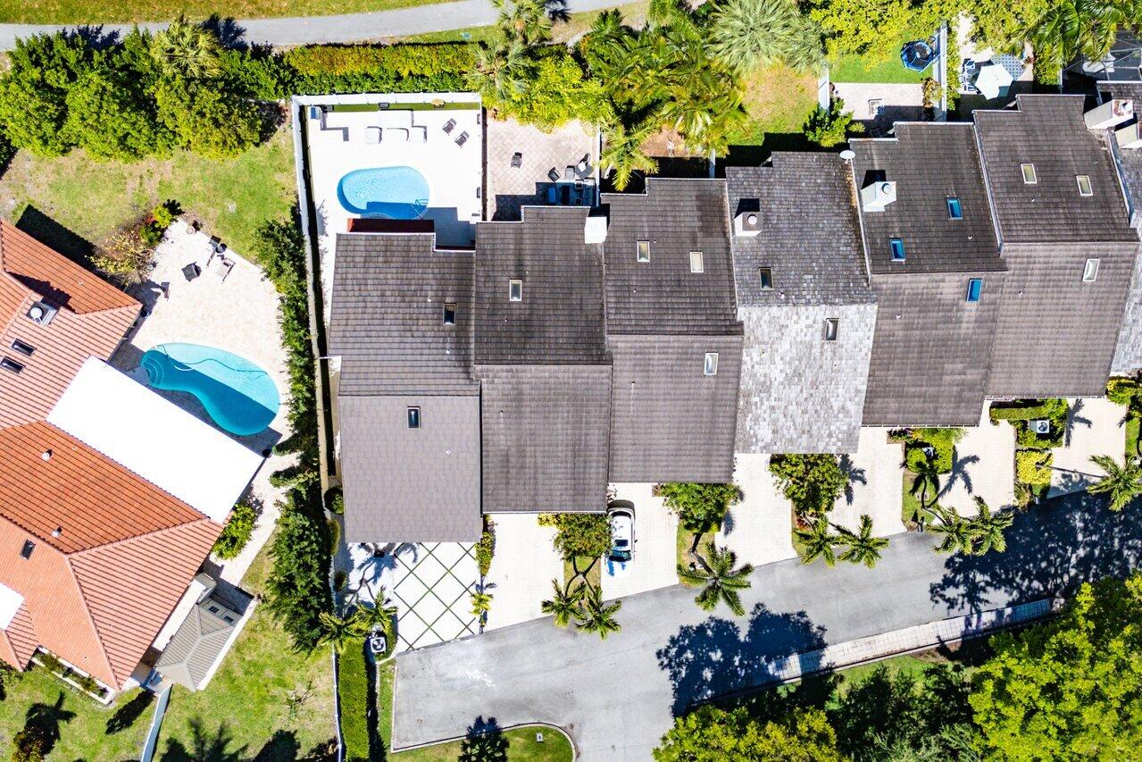 5698 Santiago Circle