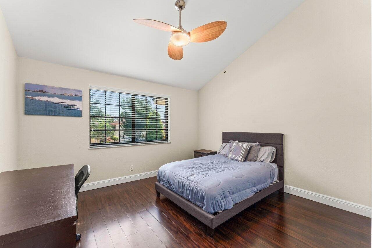 5698 Santiago Circle