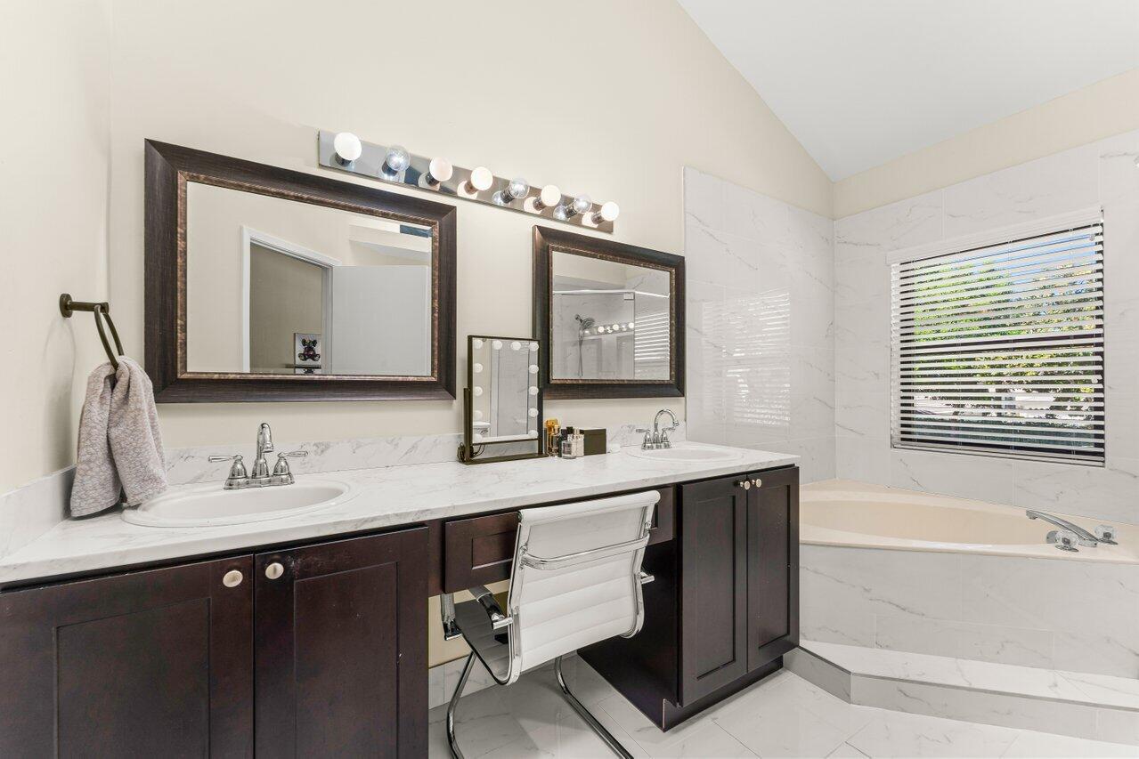 5698 Santiago Circle