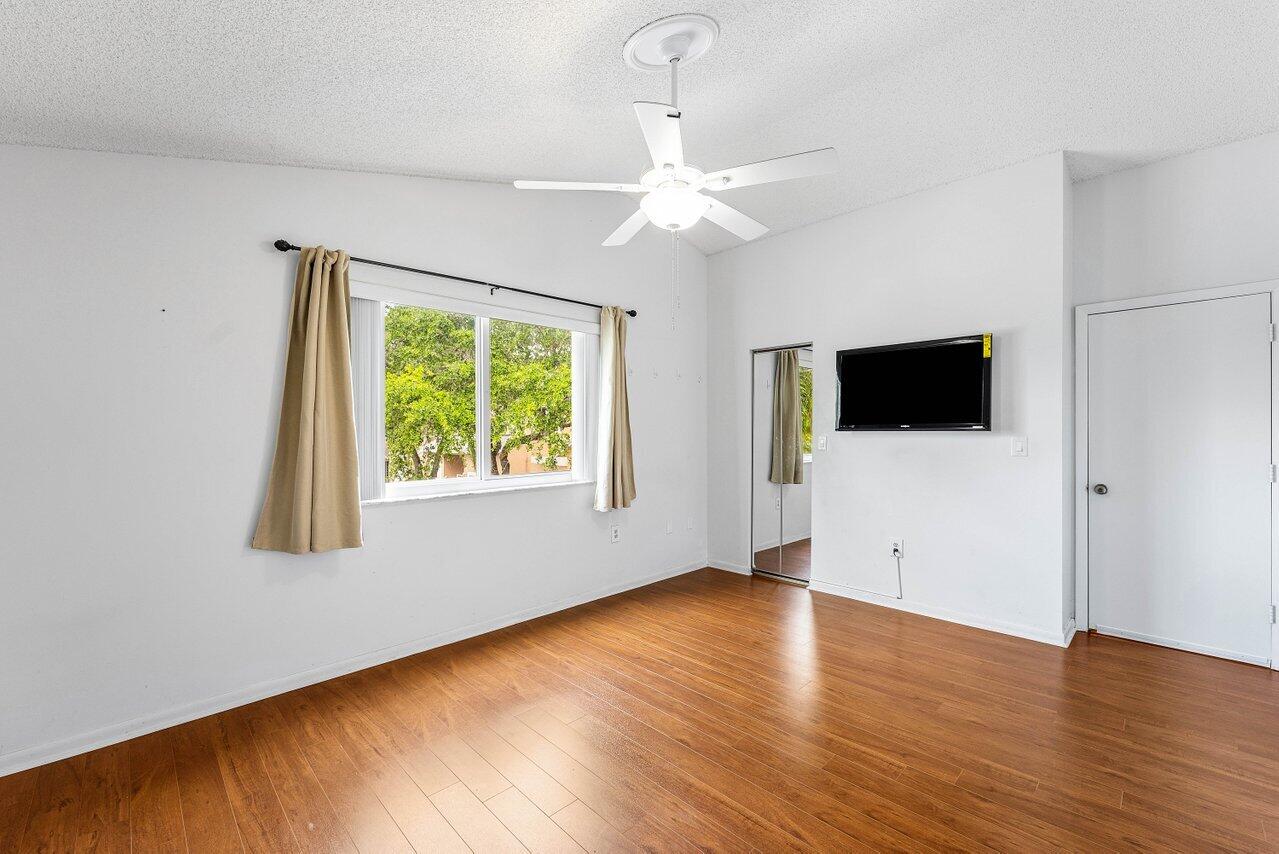 331 NW 101st Terrace