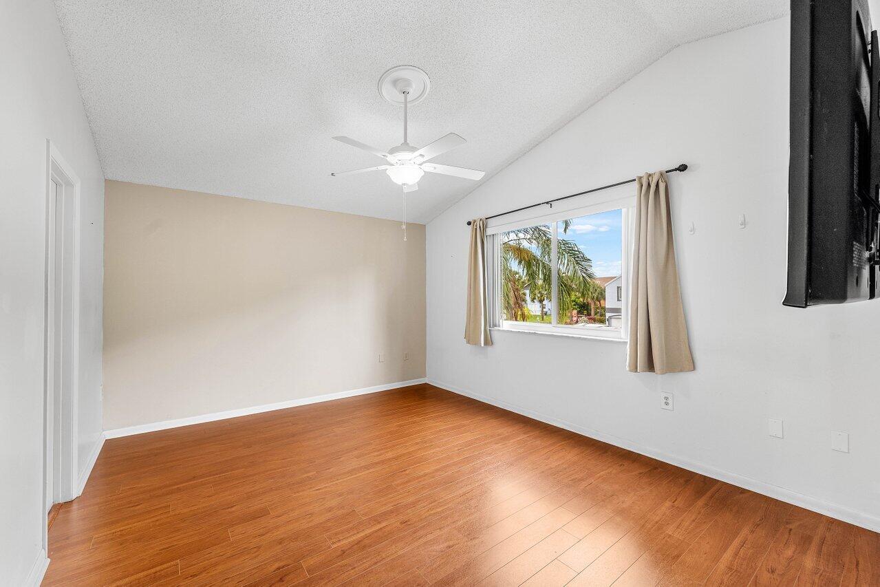 331 NW 101st Terrace
