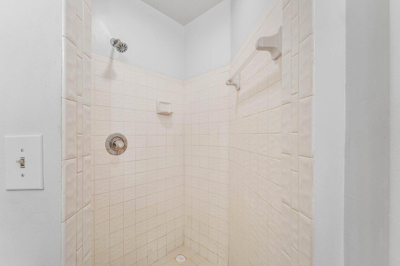 331 NW 101st Terrace
