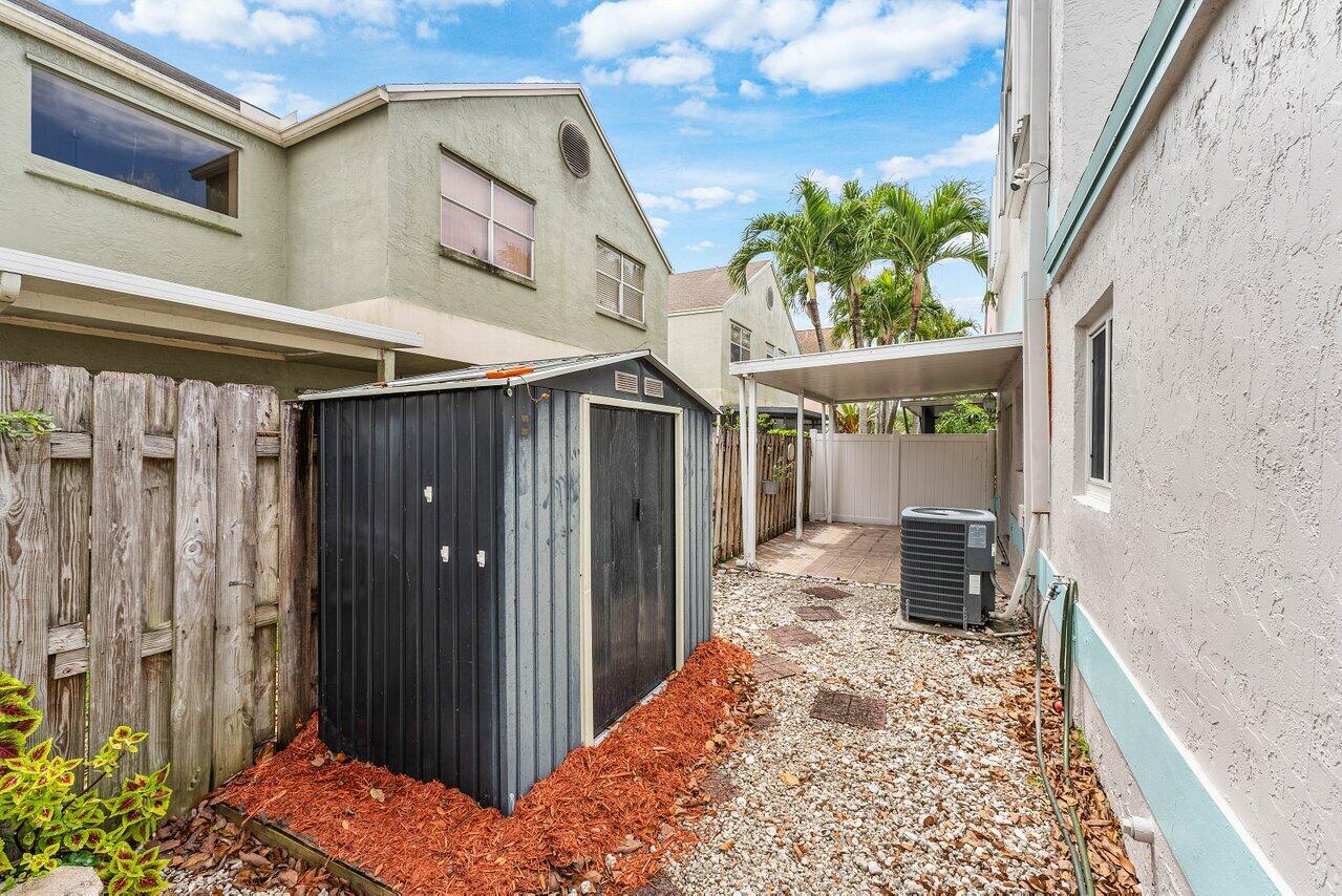 331 NW 101st Terrace
