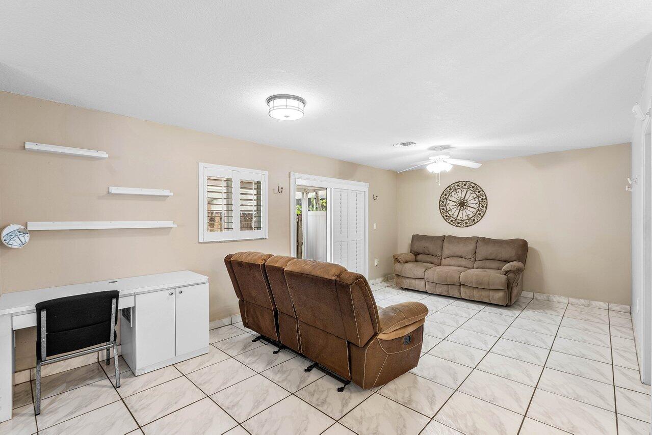 331 NW 101st Terrace