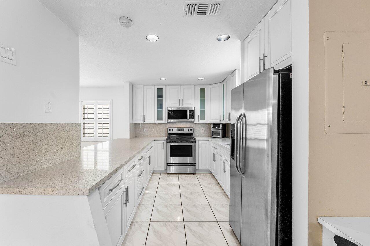331 NW 101st Terrace