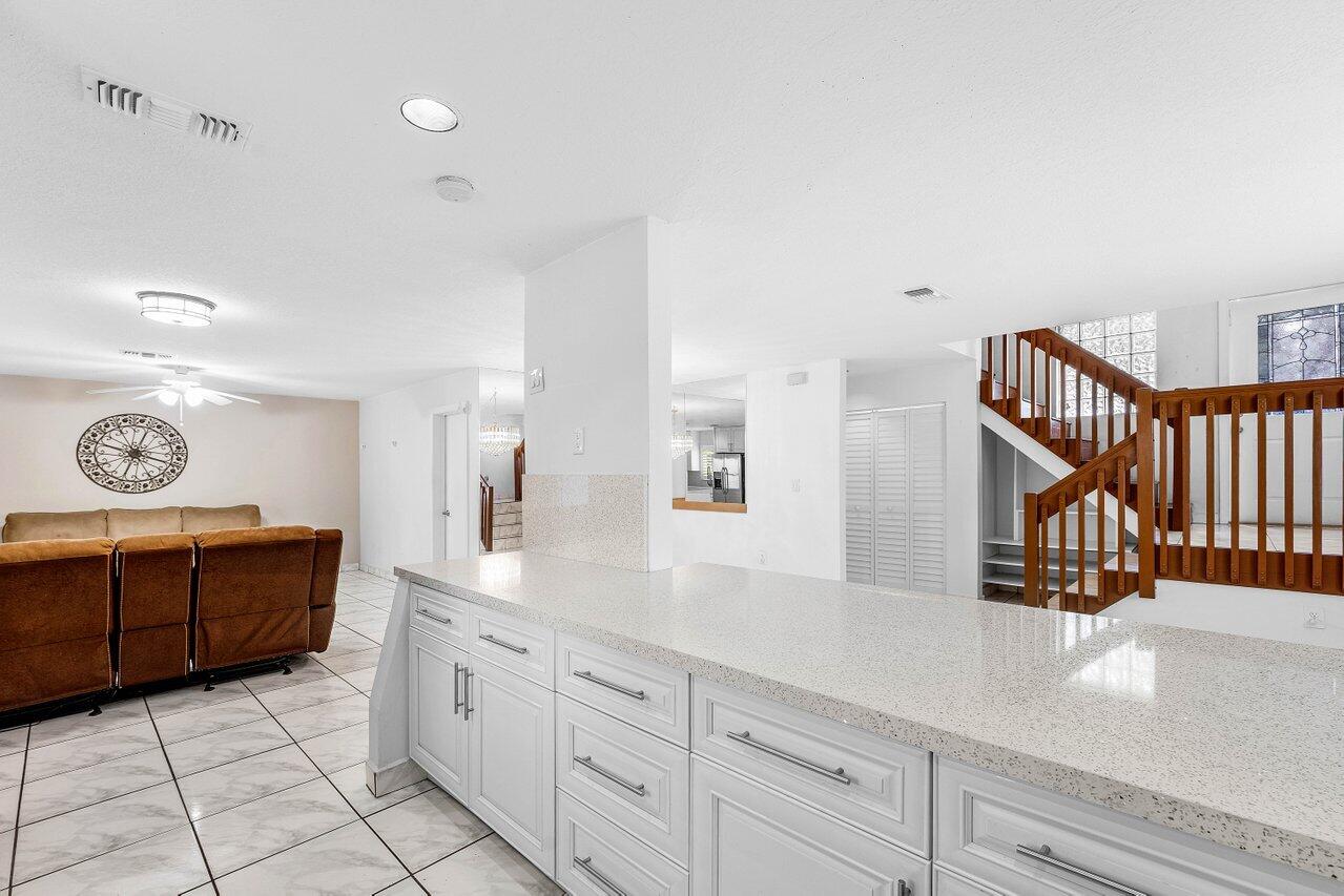 331 NW 101st Terrace