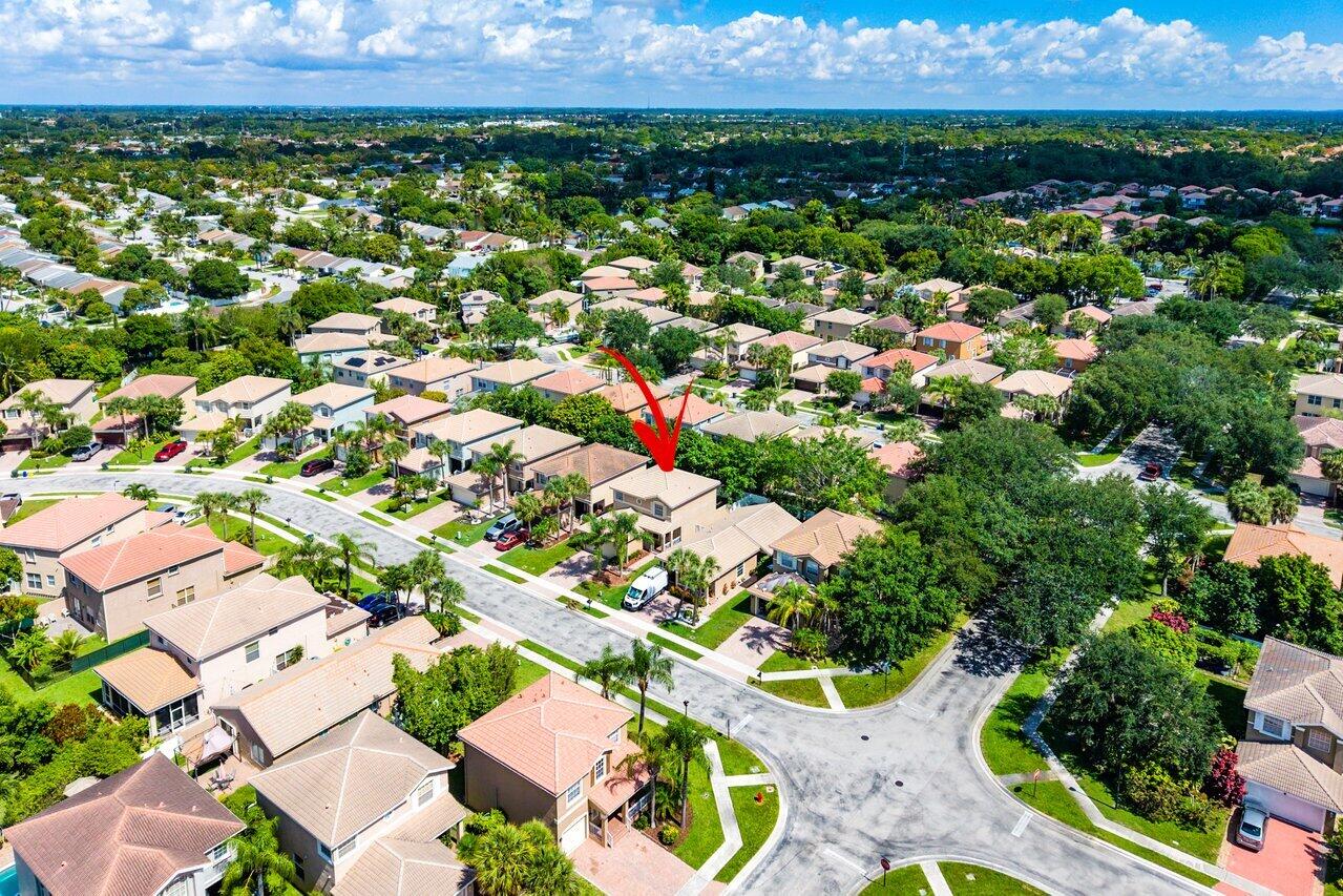 5453 Queenship Court
