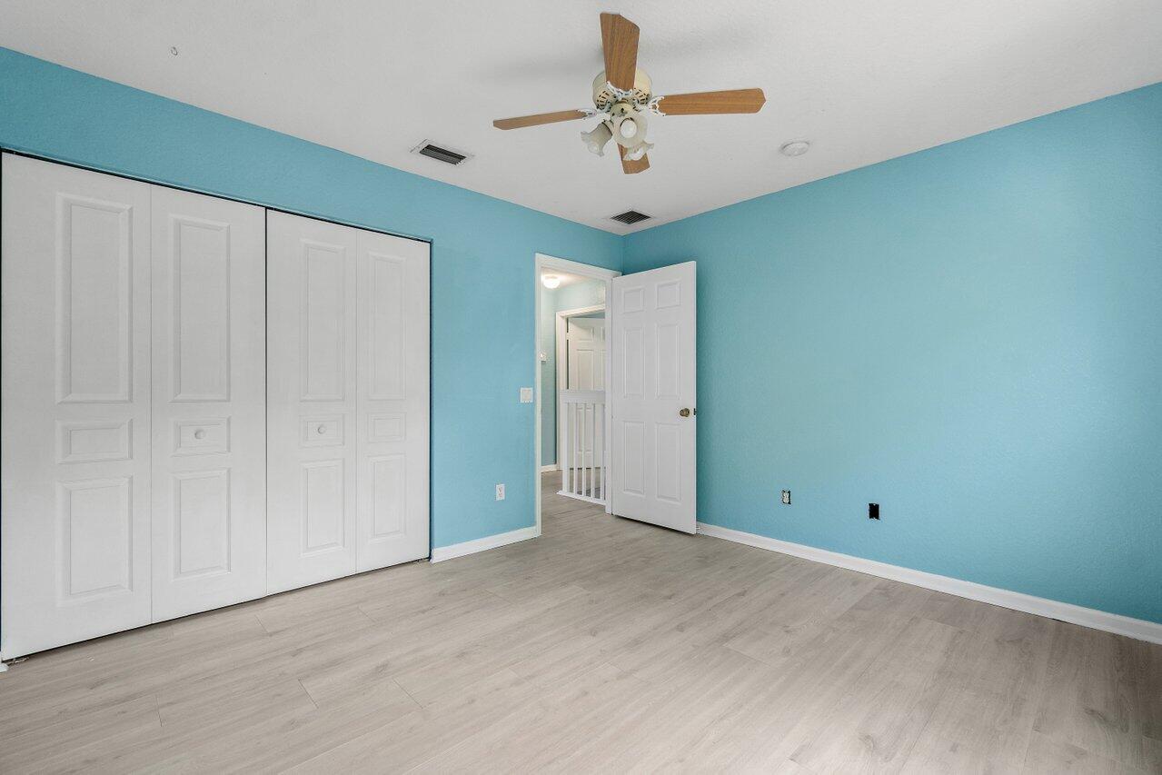 5453 Queenship Court