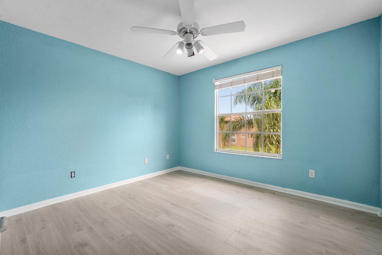 5453 Queenship Court