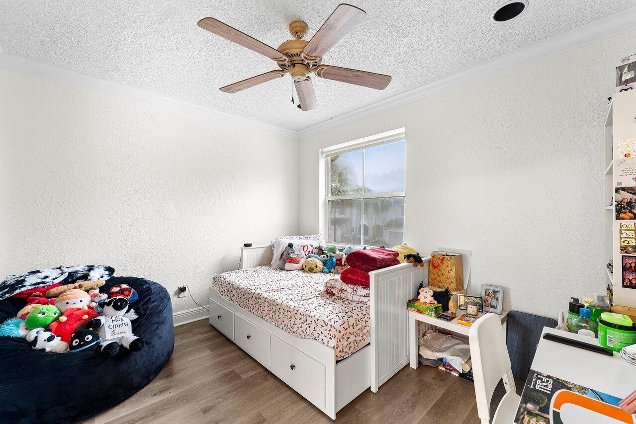 16856 SW 1ST Place