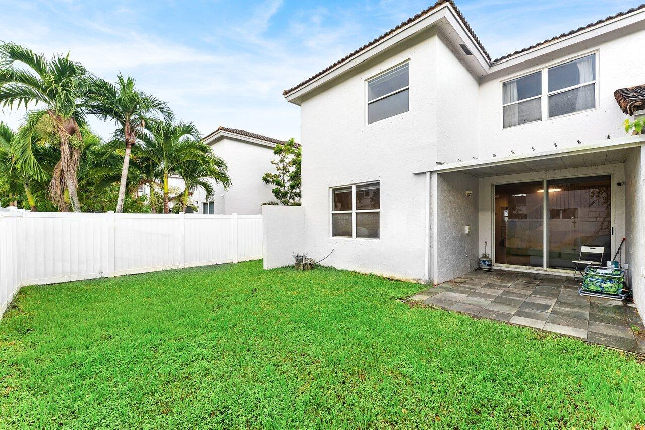 16856 SW 1ST Place
