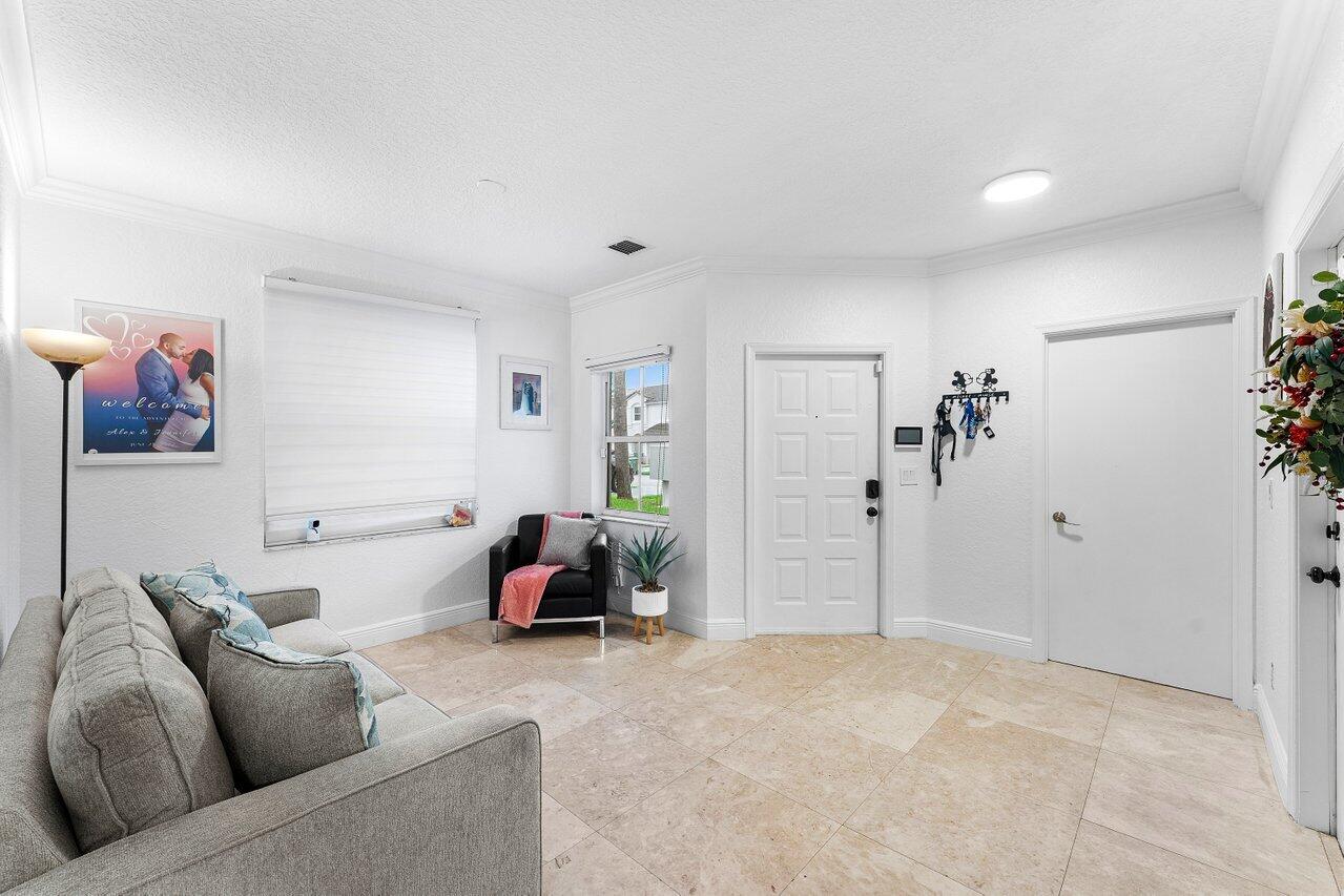 16856 SW 1ST Place