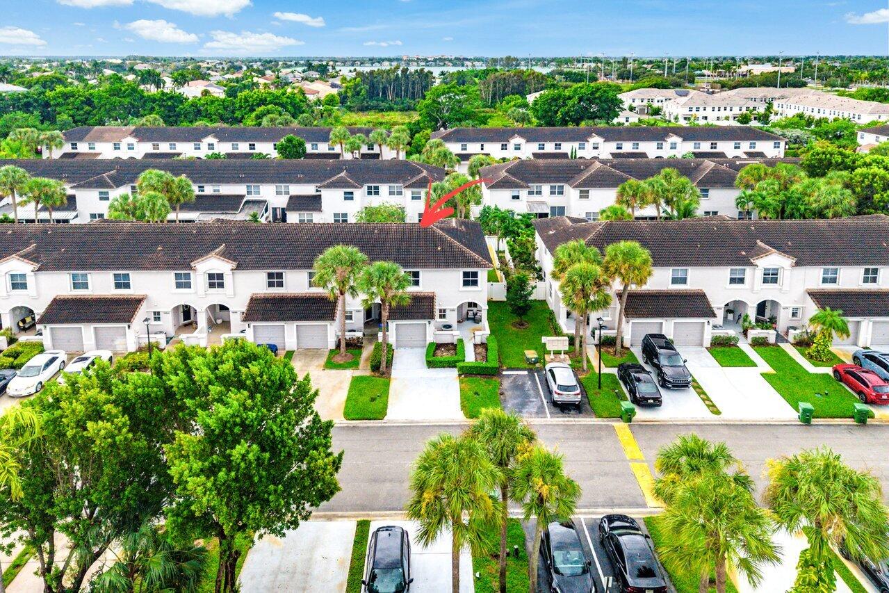 16856 SW 1ST Place