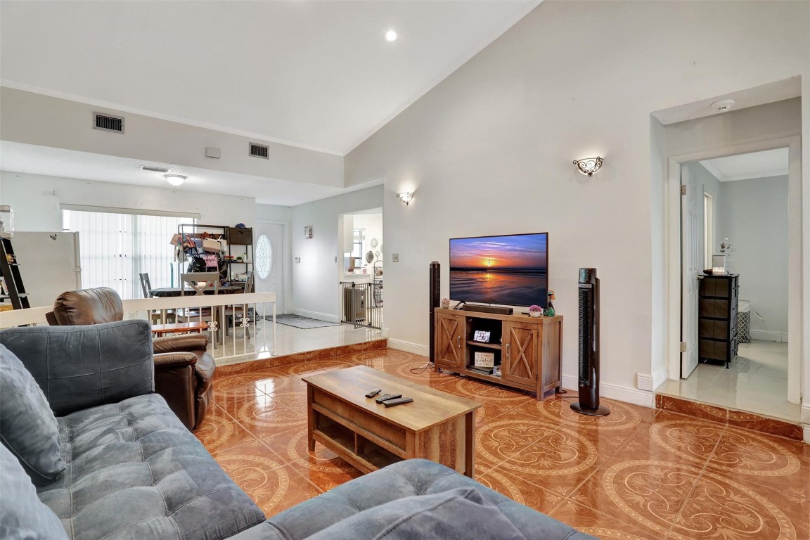 7553 SW 26th Ct Unit: 57