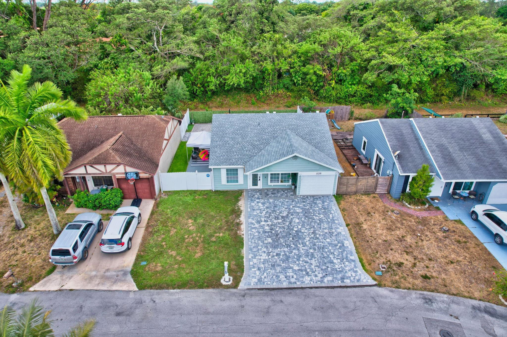 11238 Sacco Dr