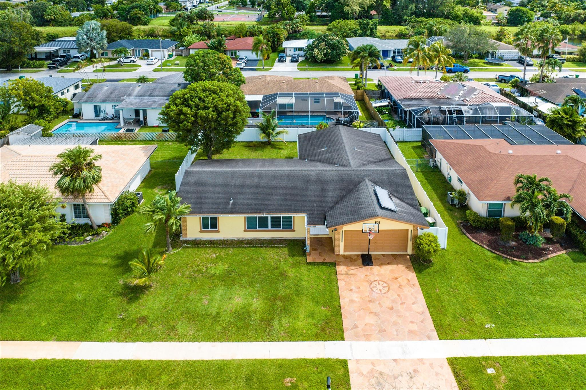 8132 NW 67th Ave