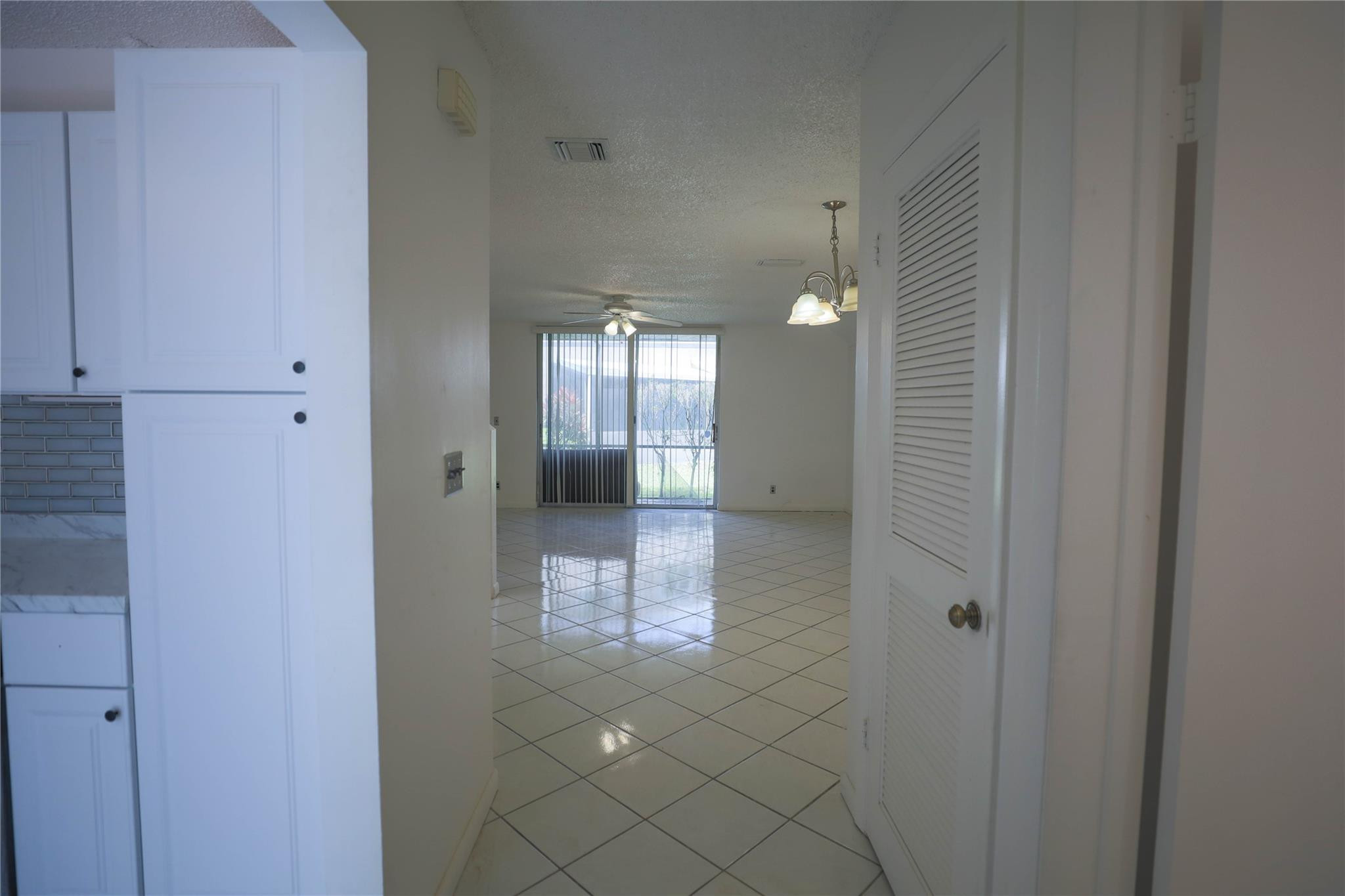 1381 Sussex Dr