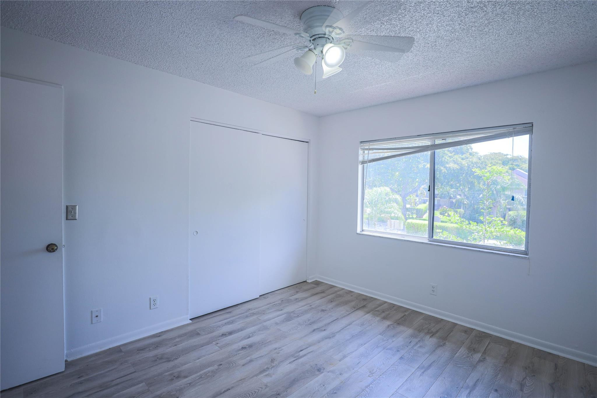 1381 Sussex Dr