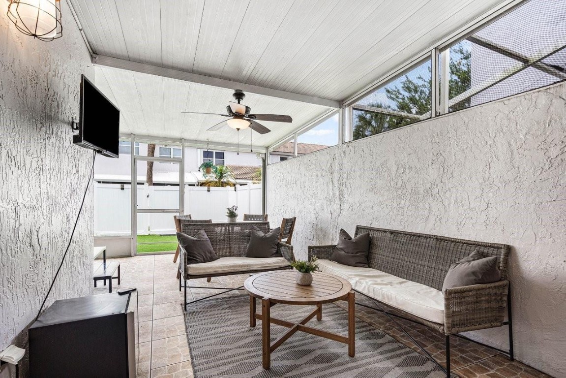 16877 SW 1st Pl 16877