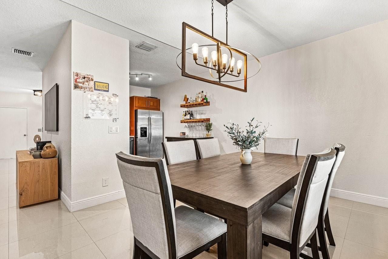 16877 SW 1st Pl 16877