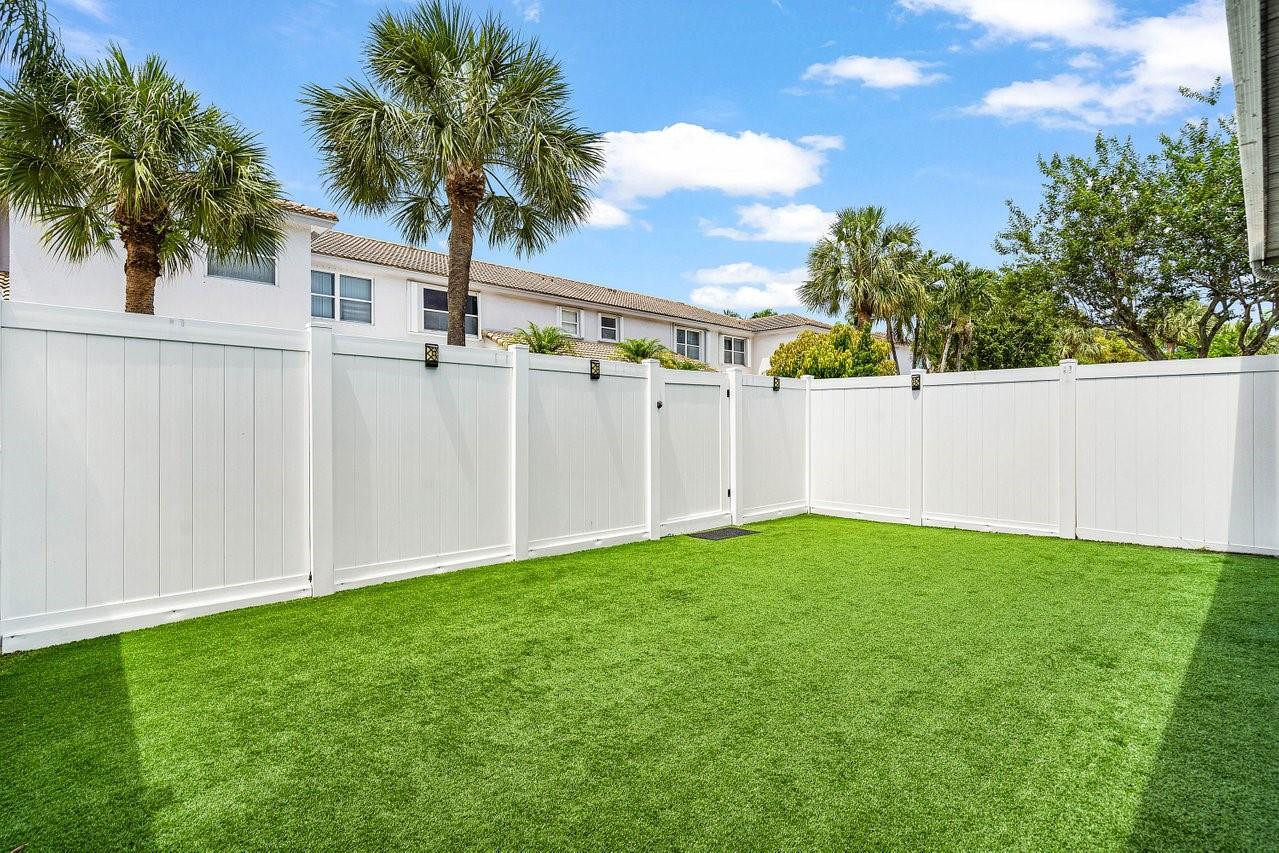 16877 SW 1st Pl 16877