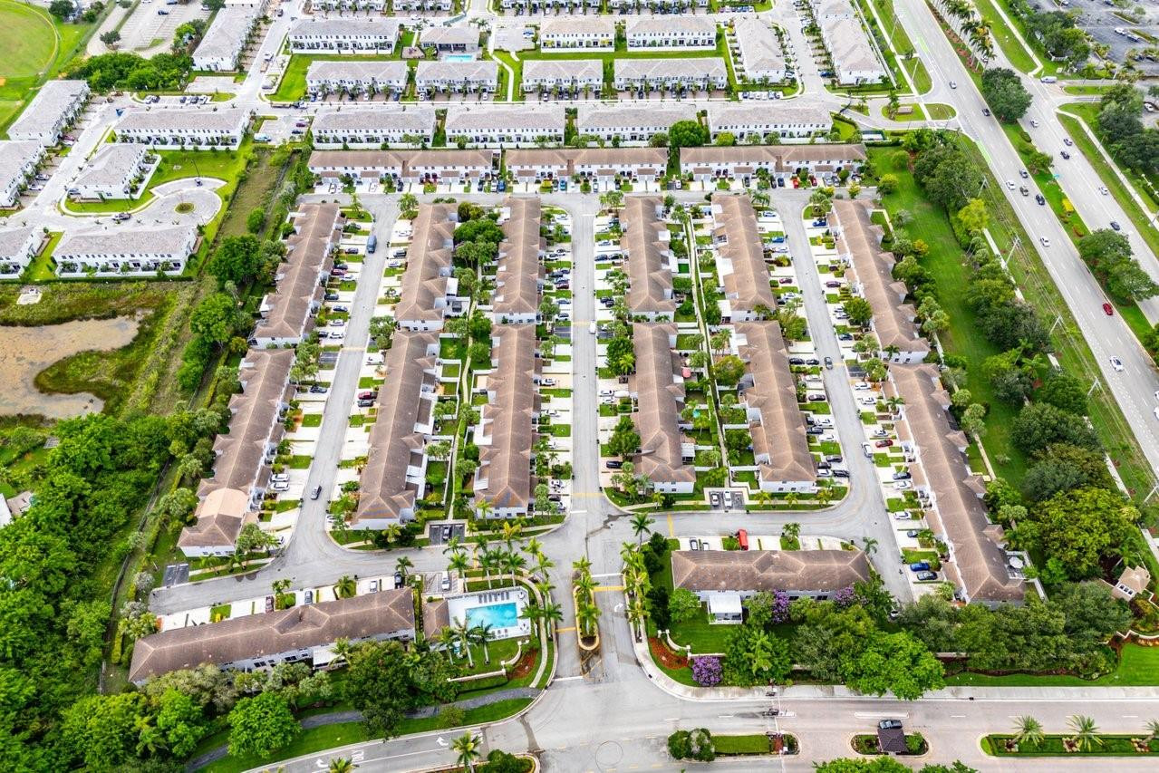 16877 SW 1st Pl 16877