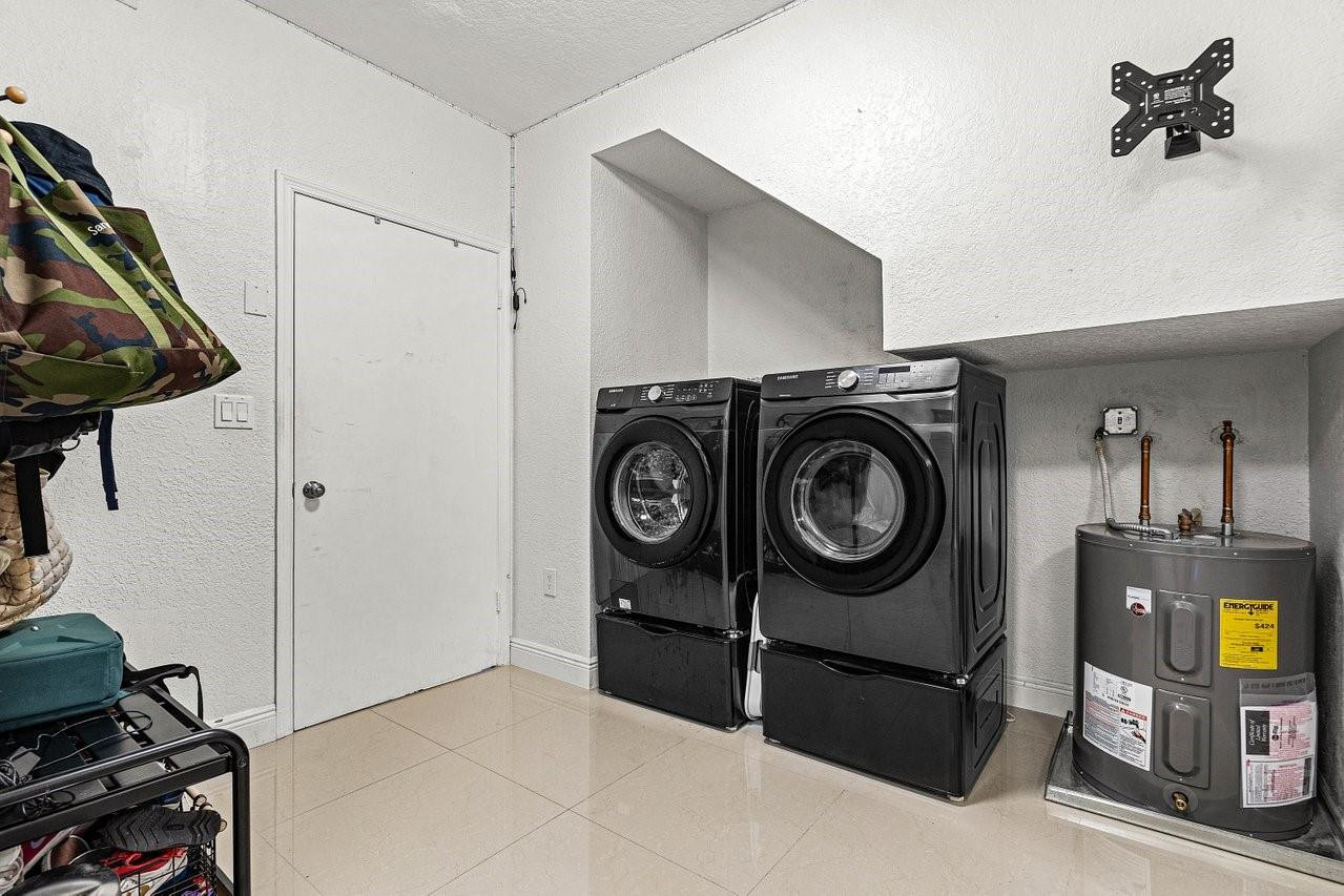 16877 SW 1st Pl 16877