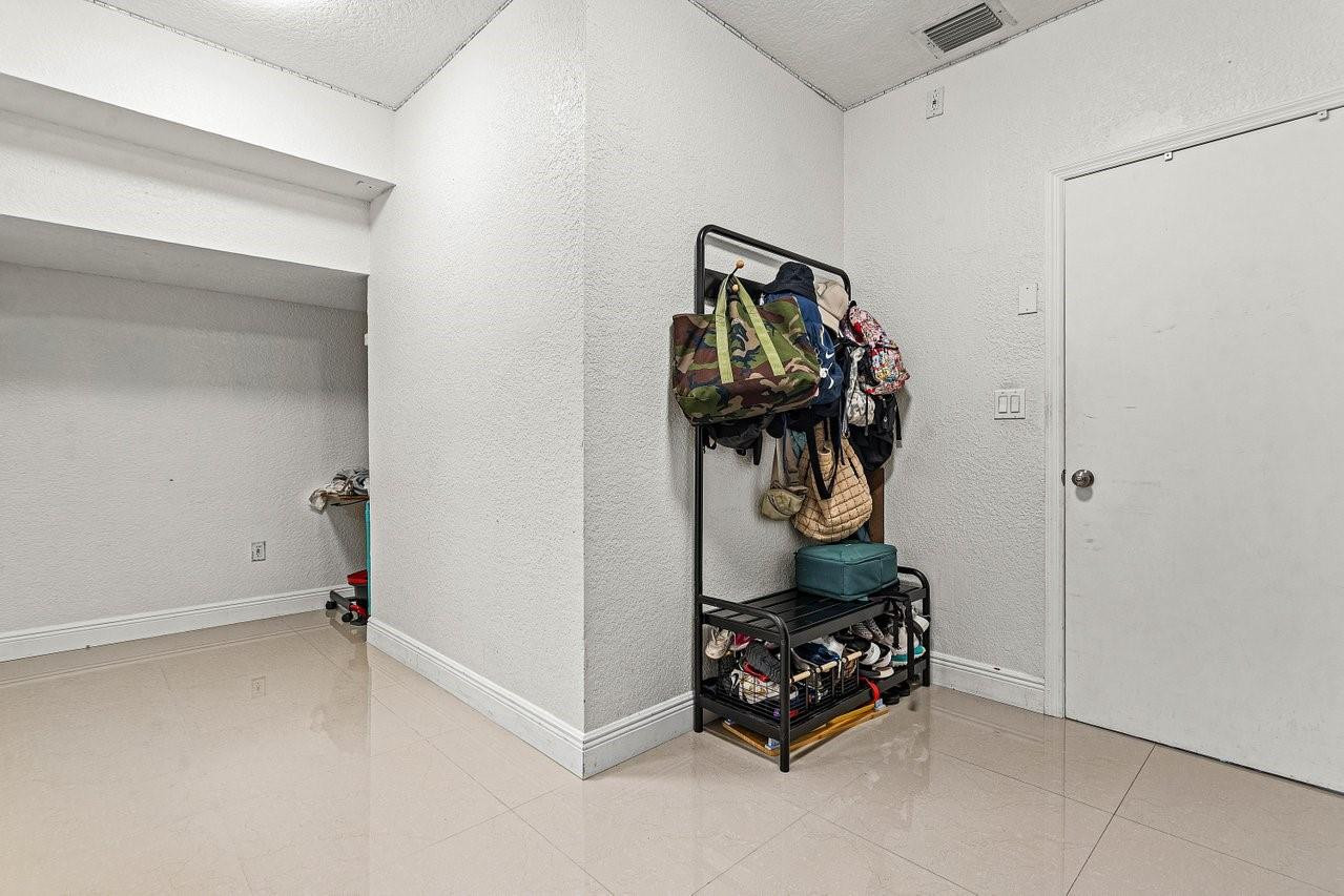 16877 SW 1st Pl 16877