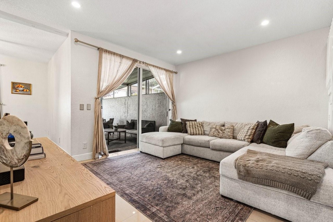 16877 SW 1st Pl 16877