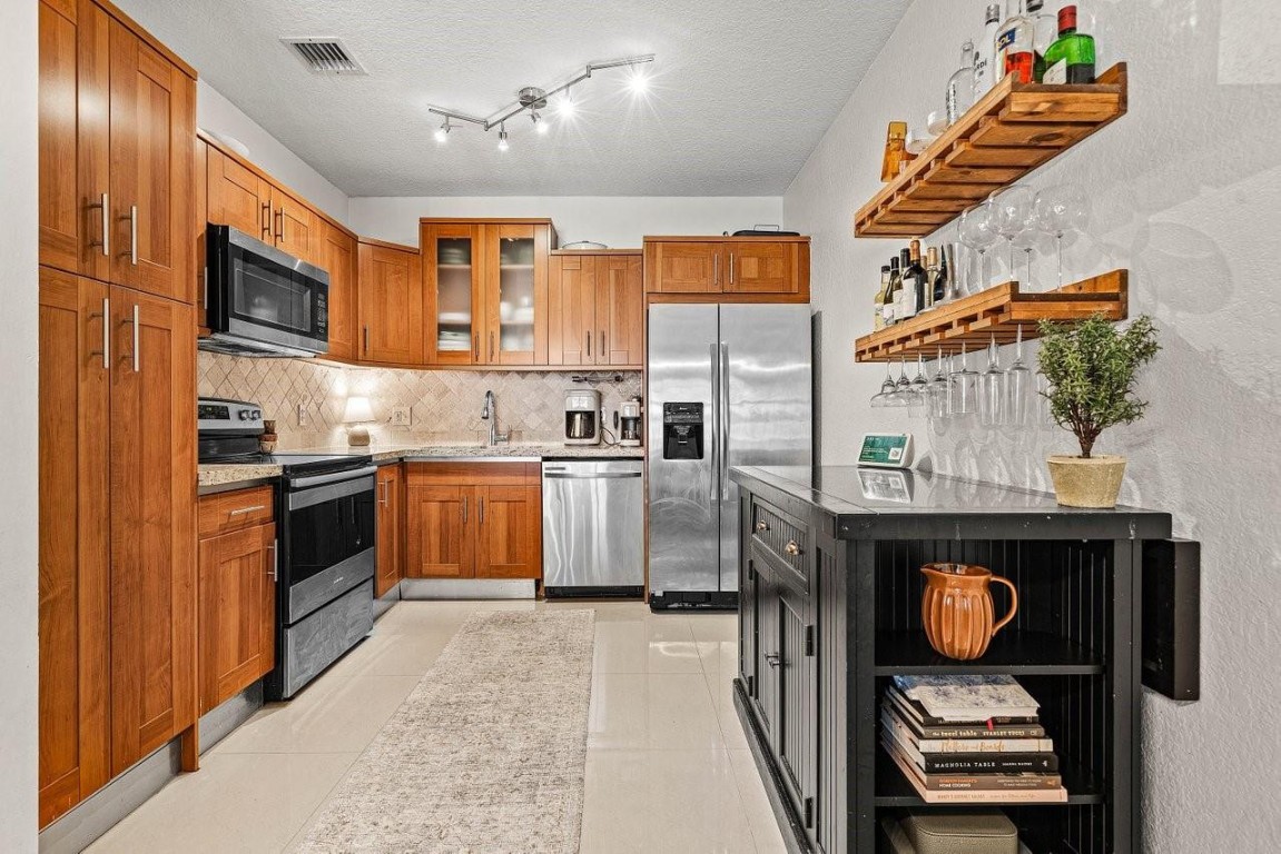 16877 SW 1st Pl 16877