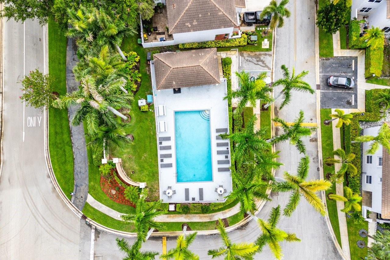 16877 SW 1st Pl 16877