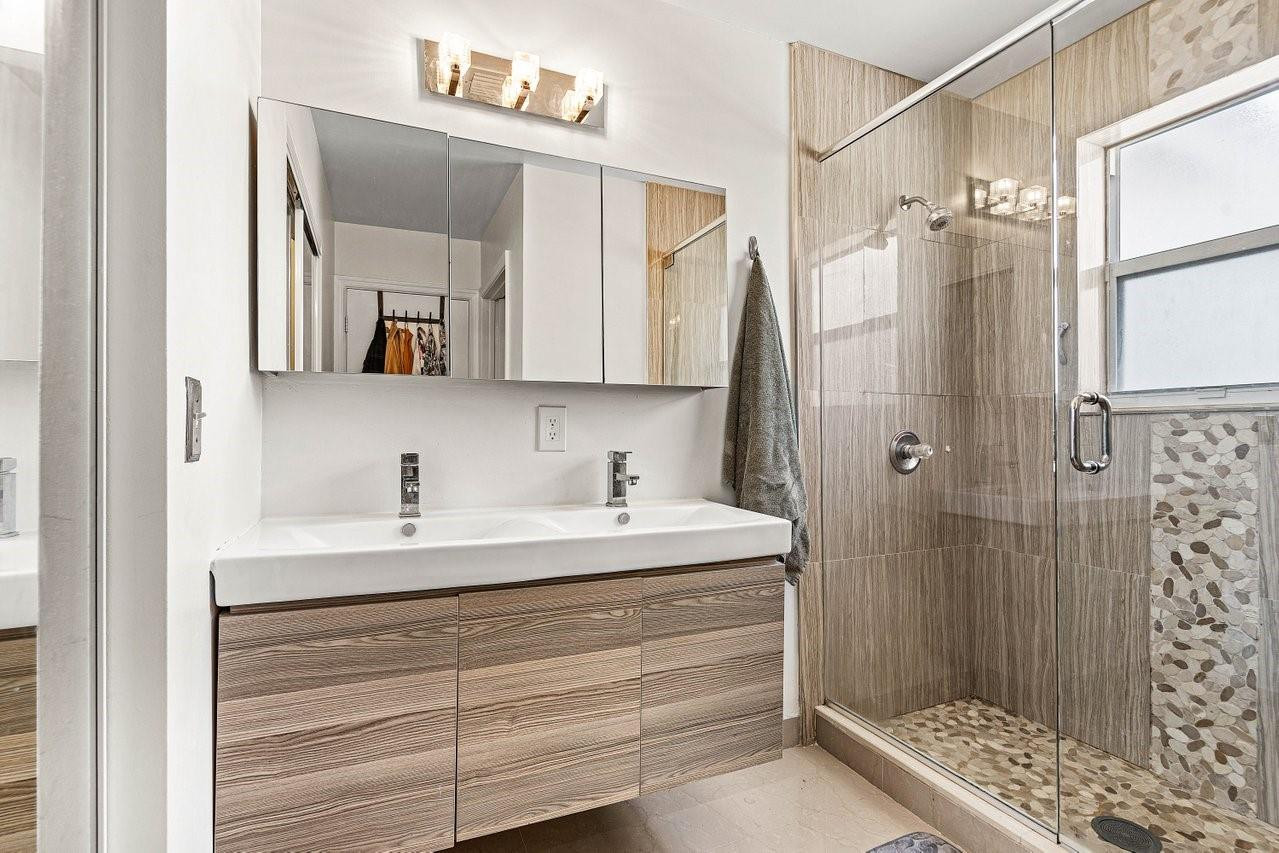 16877 SW 1st Pl 16877