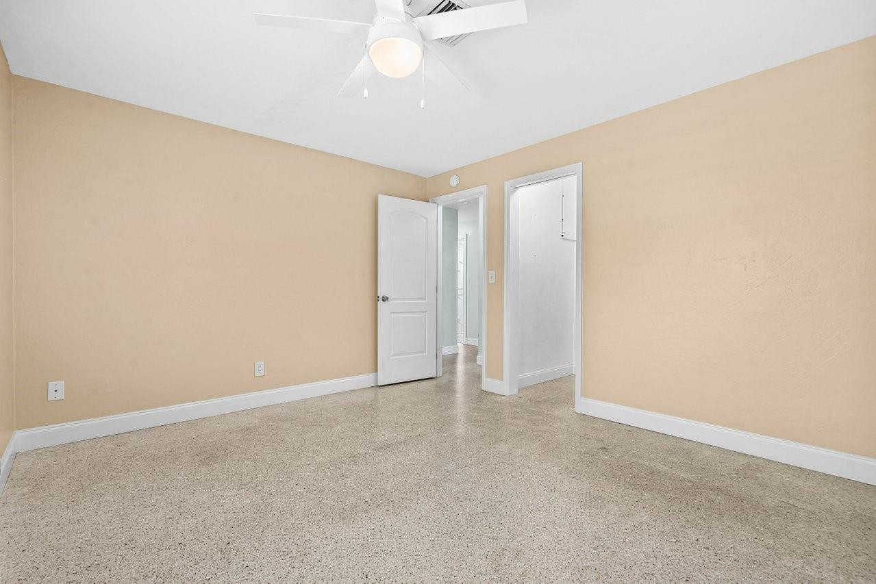 1742 NE 28th Dr