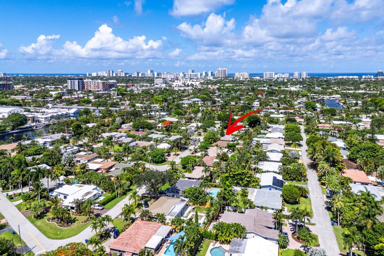 1742 NE 28th Dr