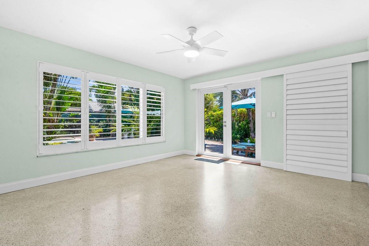 1742 NE 28th Dr