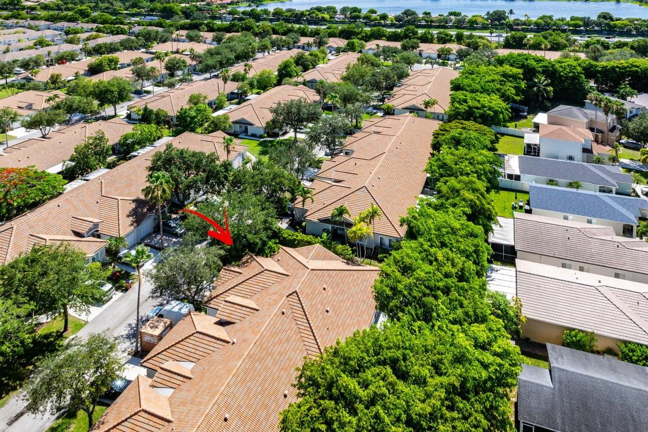 4675 SW 12th Pl 4675