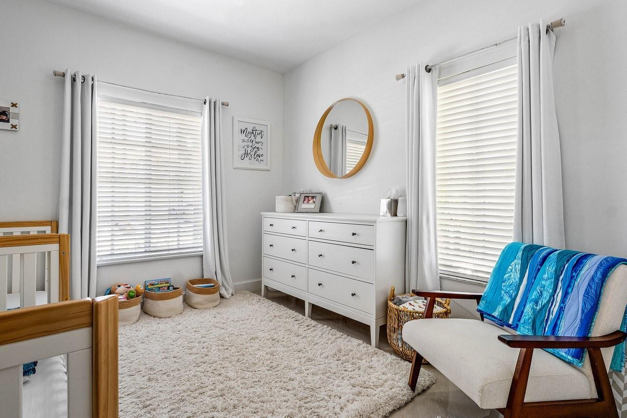 4675 SW 12th Pl 4675