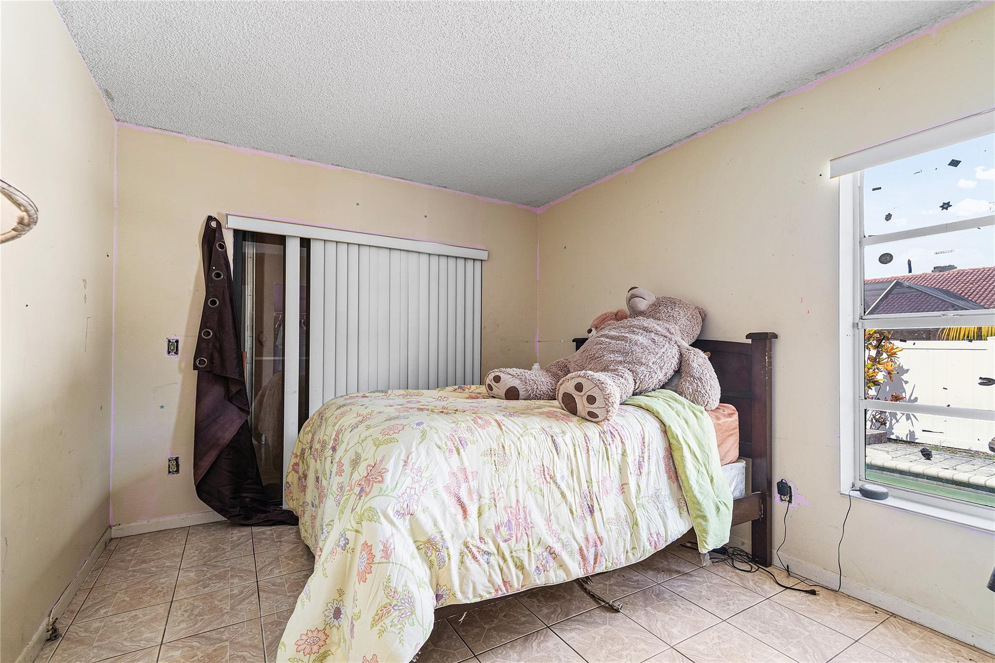 7517 W Country Club Blvd