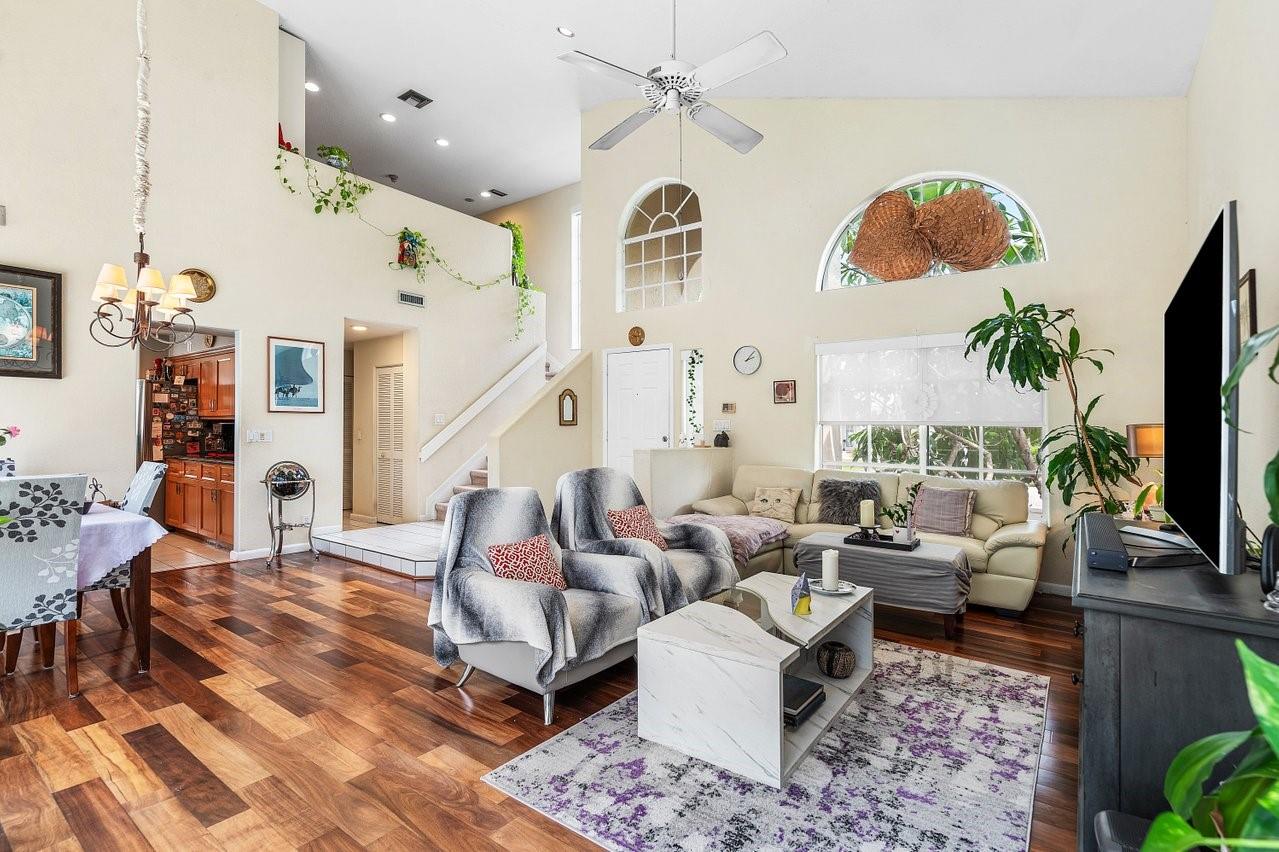 1075 Spyglass