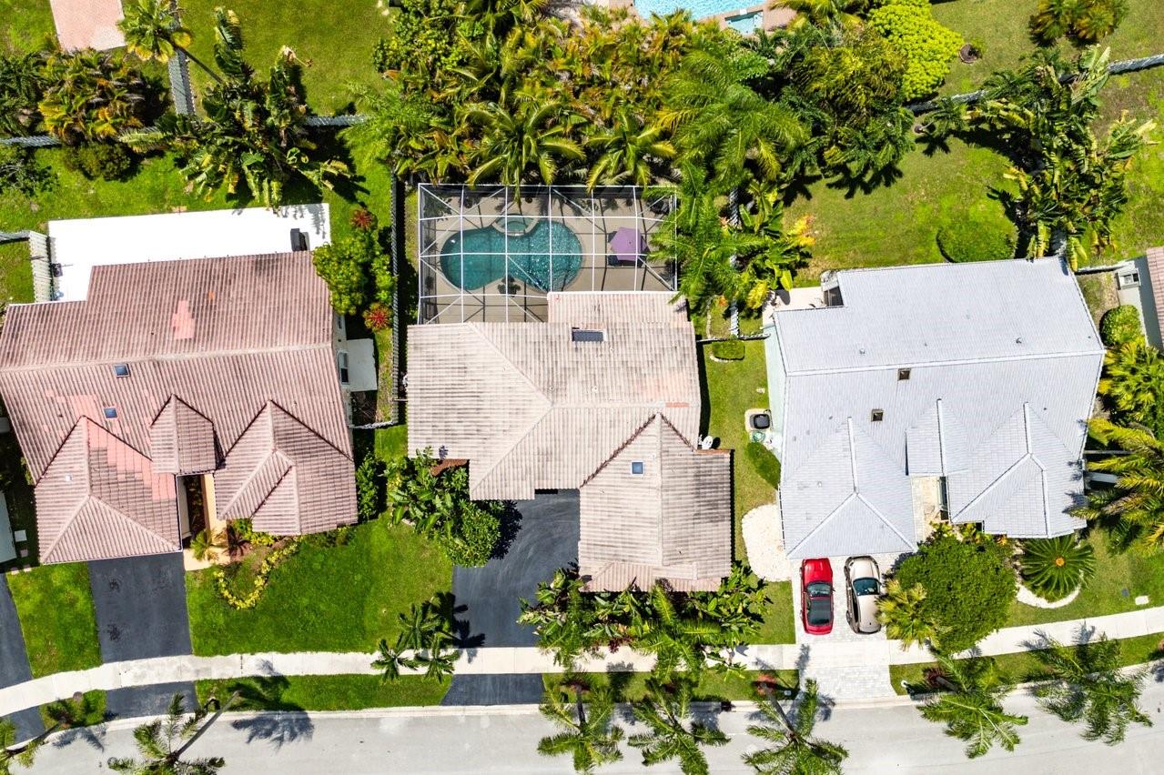1075 Spyglass