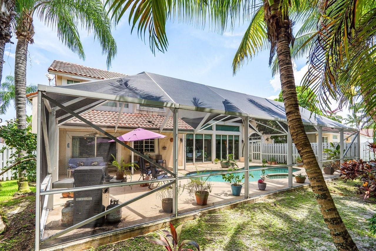 1075 Spyglass