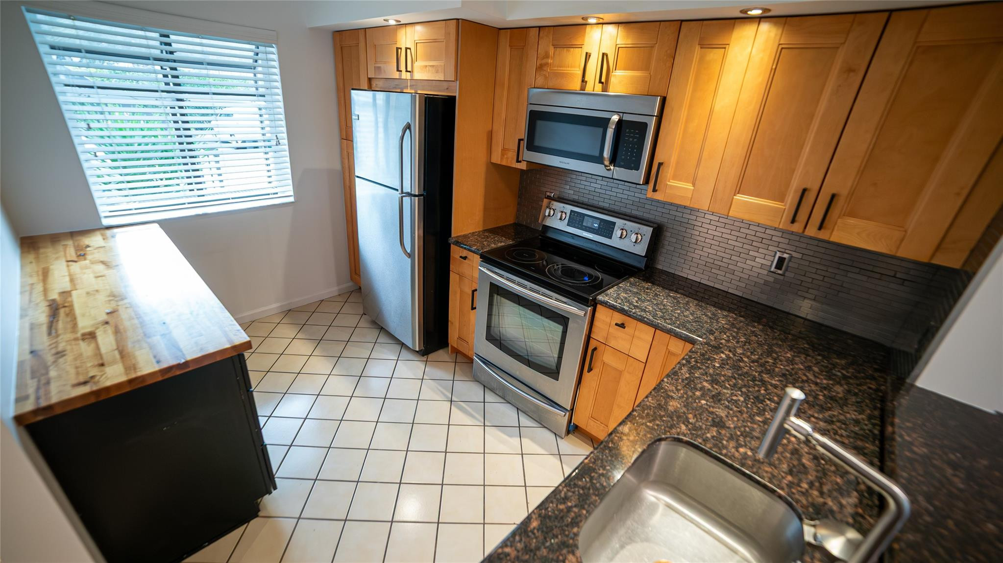 1001 SE 6th Avenue D118