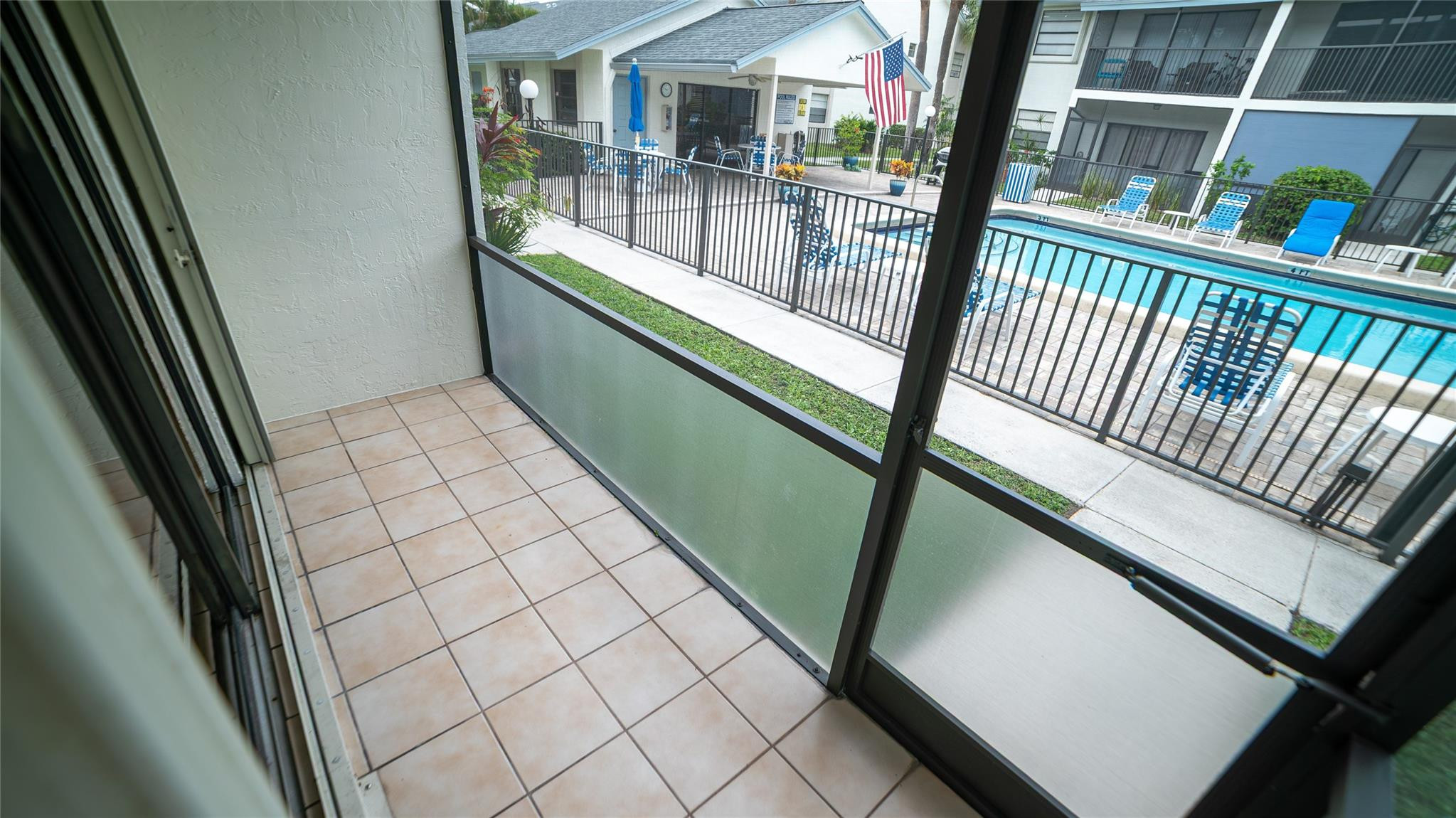 1001 SE 6th Avenue D118